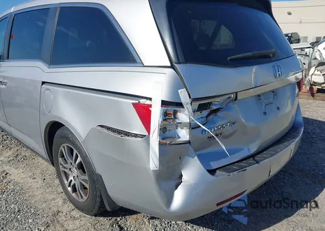 2013 Honda Odyssey Ex-L from USA, damaged, VIN 5FNRL5H66DB052714